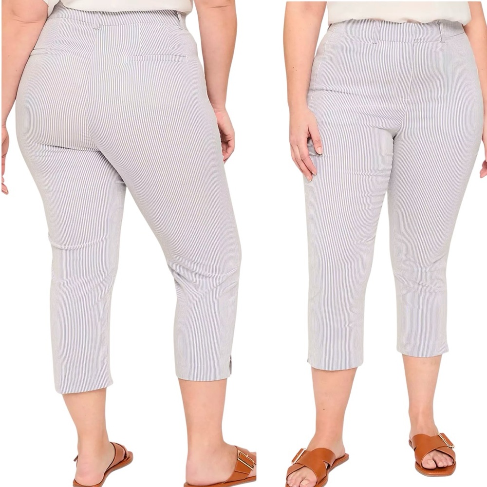 LANE BRYANT "THE 4-SEASON SLIM CAPRI", MID-RISE, PIN STRIPPED, SIZE 20 NWT
